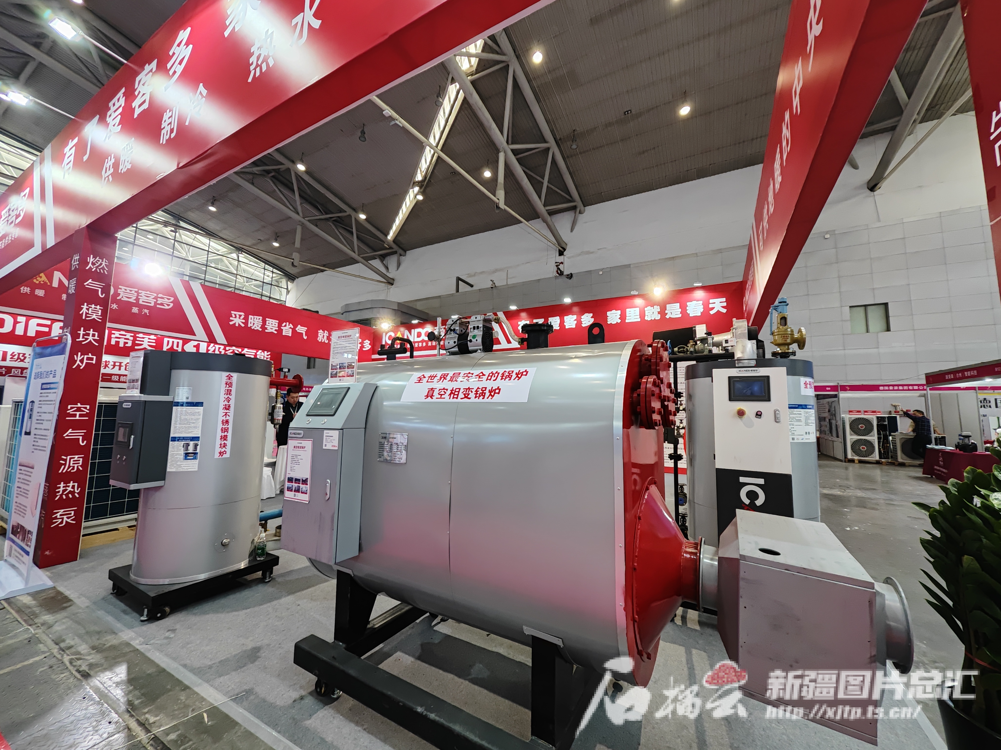 2024新疆暖通展览会开幕 国际专业买家团队首次到场 空气能设备“唱主角”(图2) 2024新疆暖通展览会开幕 国际专业买家团队首次到场 空气能设备“唱主角”(图2)